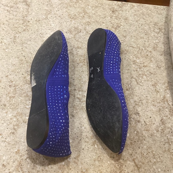 BCBGeneration Blue Satin with Rhinestones BG-Taloola Flats Size 7 - Picture 7 of 7